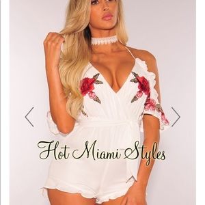 Hot Miami Styles White Off the Shoulders Romper